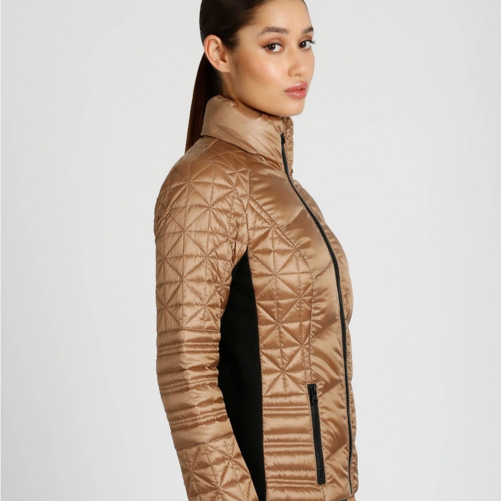 Only 1 left! Blanc Noir Lightweight Puffer